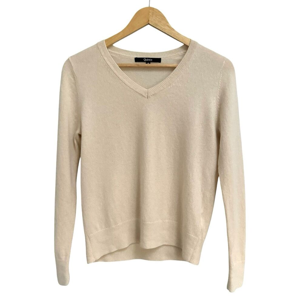 Quince Cashmere Sweater Women’s Medium Ivory V-Neck Classic Preppy Soft Cozy
